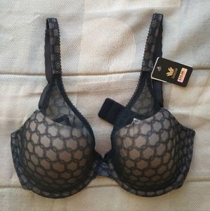 Wacoal 32DDD Underwire Bra #2